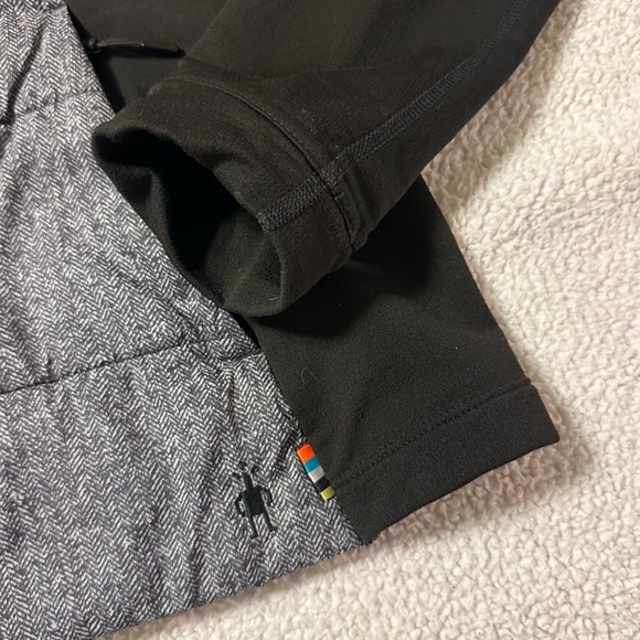 Smartwool Corbet 120 Insulated Wool Running Jacket Black Grey Herringbone - Picture 6 of 11